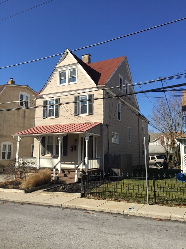 32 S Merion Ave, Unit 2