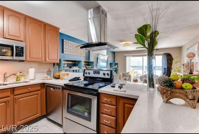 property at 4255 Hazelcrest Dr