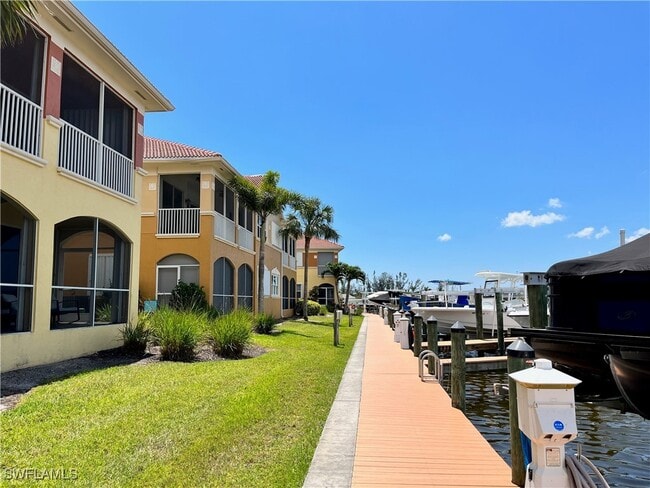 property at 174 Shadroe Cove Cir