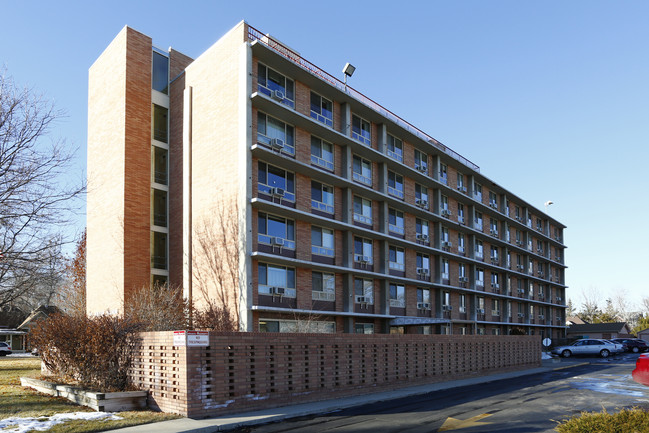 St Vrain Manor in Longmont, CO - Foto de edificio - Building Photo