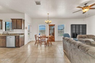 7359 Burntside Ln in El Paso, TX - Building Photo - Building Photo