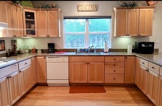 1315 Newport Ave in San Jose, CA - Building Photo - Building Photo