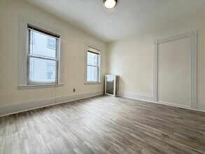 58 Antwerp St, Unit 1 in Boston, MA - Building Photo - Building Photo