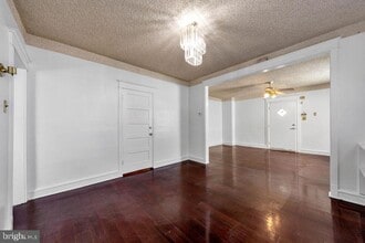 177 Wellington Rd in Upper Darby Township, PA - Building Photo - Building Photo