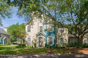 13703 Richmond Park Dr N in Jacksonville, FL - Building Photo