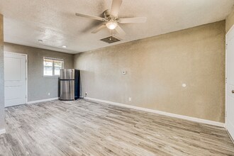 8709 Lawson St in El Paso, TX - Foto de edificio - Building Photo