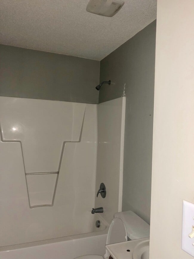 1306 Bob Braswell Ct in Goldsboro, NC - Building Photo - Building Photo