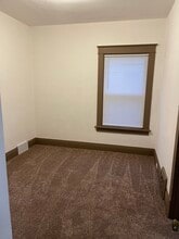 1220 11th St in Moline, IL - Building Photo - Building Photo