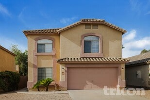 10625 W Monte Vista Rd in Avondale, AZ - Building Photo