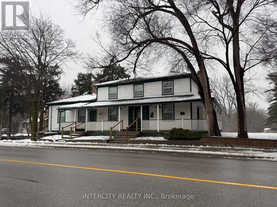 117 Clarence St in Vaughan, ON - Building Photo