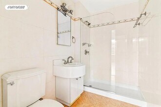4 Water St in Brooklyn, NY - Building Photo - Building Photo