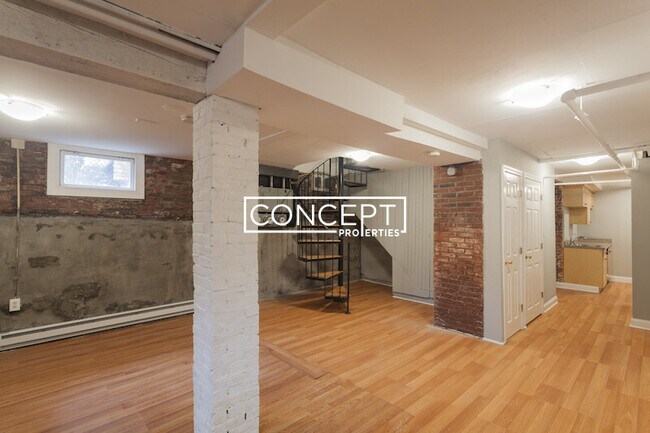 38 Cherry St, Unit 1 in Somerville, MA - Building Photo - Building Photo