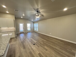 1301 Ross Ave in Lubbock, TX - Building Photo - Building Photo