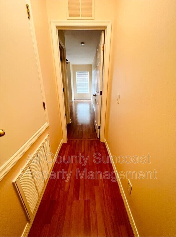 3872 Mariner Dr in St. Petersburg, FL - Building Photo - Building Photo