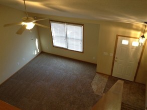 3894 Snowshoe Ave in Grove City, OH - Building Photo - Building Photo