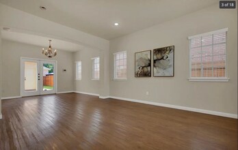 4424 105th St, Unit B in Lubbock, TX - Building Photo - Building Photo