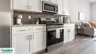 3401 Redbud Ln in Tulsa, OK - Foto de edificio - Building Photo