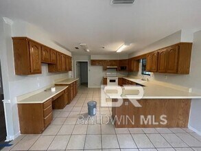 105 Dewitt Loop in Daphne, AL - Building Photo - Building Photo