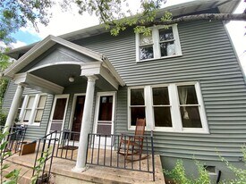 1103 W 22nd St in Austin, TX - Building Photo