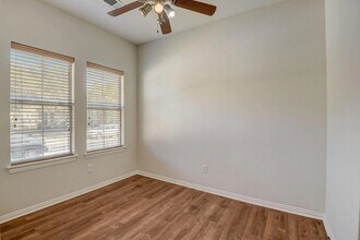 328 Regency Dr in Allen, TX - Foto de edificio - Building Photo