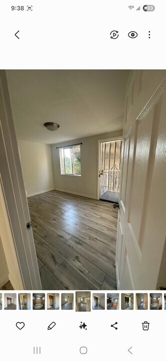 1026 E 42nd Pl. in Los Angeles, CA - Building Photo