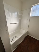 950 S Gilbuck Dr, Unit D in Anaheim, CA - Building Photo - Building Photo