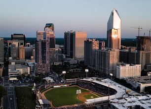 900 Rocky River Rd W in Charlotte, NC - Building Photo - Building Photo