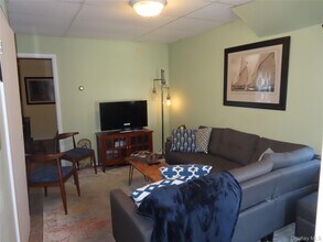 33 Deer Park Ave in Babylon, NY - Building Photo - Building Photo