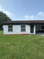 709 Bryon Ct in Lakeland, FL - Building Photo