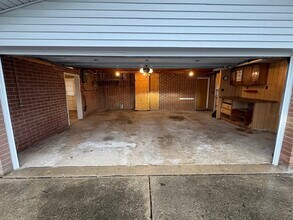 504 Burgess Dr in White Lake, MI - Foto de edificio - Building Photo