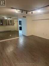 360 Bloor St E in Toronto, ON - Building Photo - Building Photo