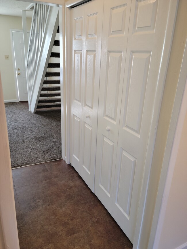 property at 8 Country Elm Mnr