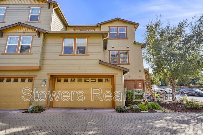 718 El Paseo Cir in Walnut Creek, CA - Building Photo - Building Photo