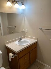 9090 Ravenna Ave NE in Seattle, WA - Building Photo - Building Photo