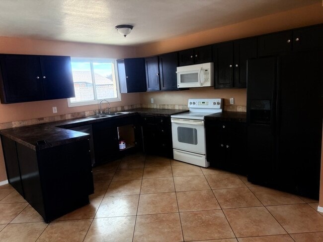 7955 W Fairmount Ave