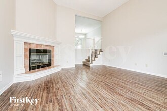 1021 NW 62nd Terrace in Kansas City, MO - Foto de edificio - Building Photo