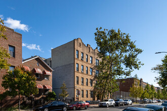 87-91 E 53rd St in Brooklyn, NY - Foto de edificio - Building Photo