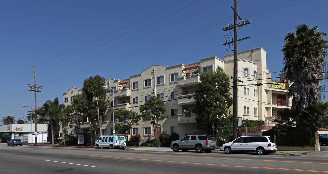 Adams City Lights Foundation in Los Angeles, CA - Foto de edificio