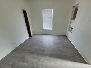 383 S 7th Ave in Yuma, AZ - Building Photo - Building Photo