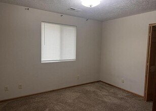 2115 4th St in Columbus, NE - Building Photo - Building Photo