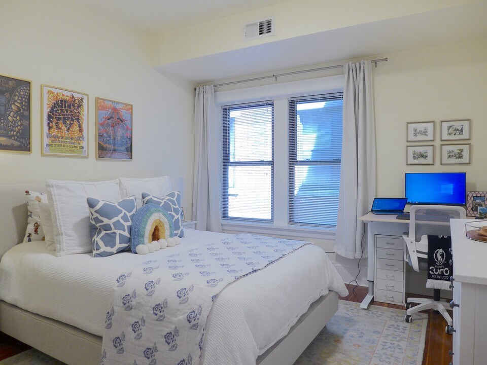 92 Marion St in Brookline, MA - Building Photo