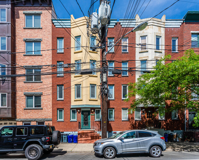 328 Monroe St in Hoboken, NJ - Building Photo - Building Photo