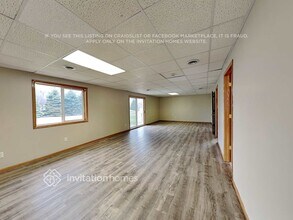 2617 Edinbrook Terrace in Minneapolis, MN - Building Photo - Building Photo