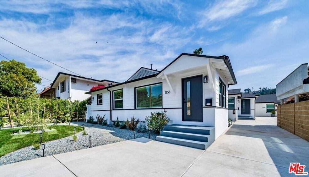 1258 Mariposa St in Glendale, CA - Building Photo