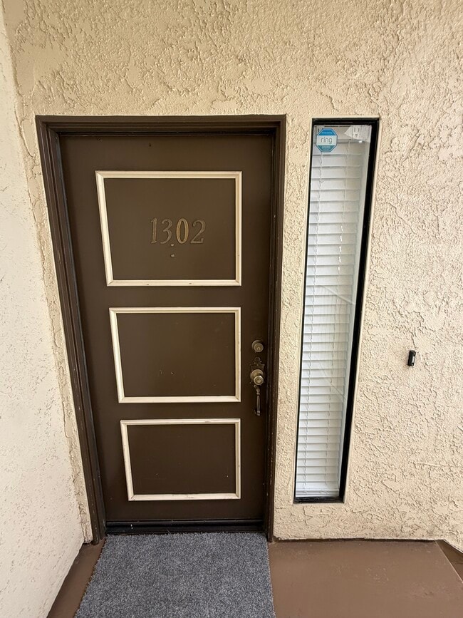 28015 Sarabande Ln, Unit 1302 in Santa Clarita, CA - Building Photo - Building Photo