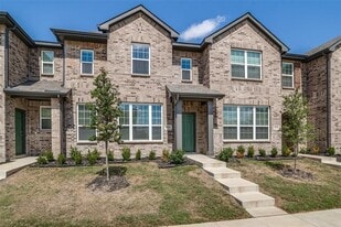 3032 Shire Dr in Mesquite, TX - Building Photo