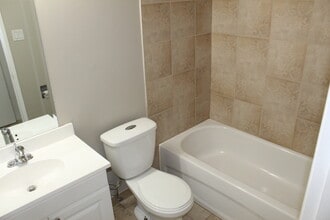 King Edward Apartments in Edmonton, AB - Building Photo - Building Photo