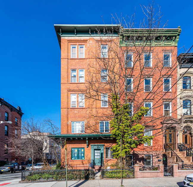 500 Hudson St in Hoboken, NJ - Building Photo - Building Photo