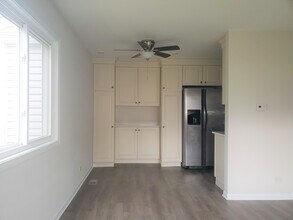 811 Cambridge Pl in Wheeling, IL - Building Photo - Building Photo