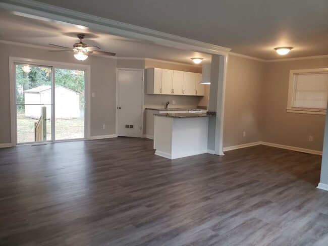 110 Linbrook Dr in Newport News, VA - Building Photo - Building Photo